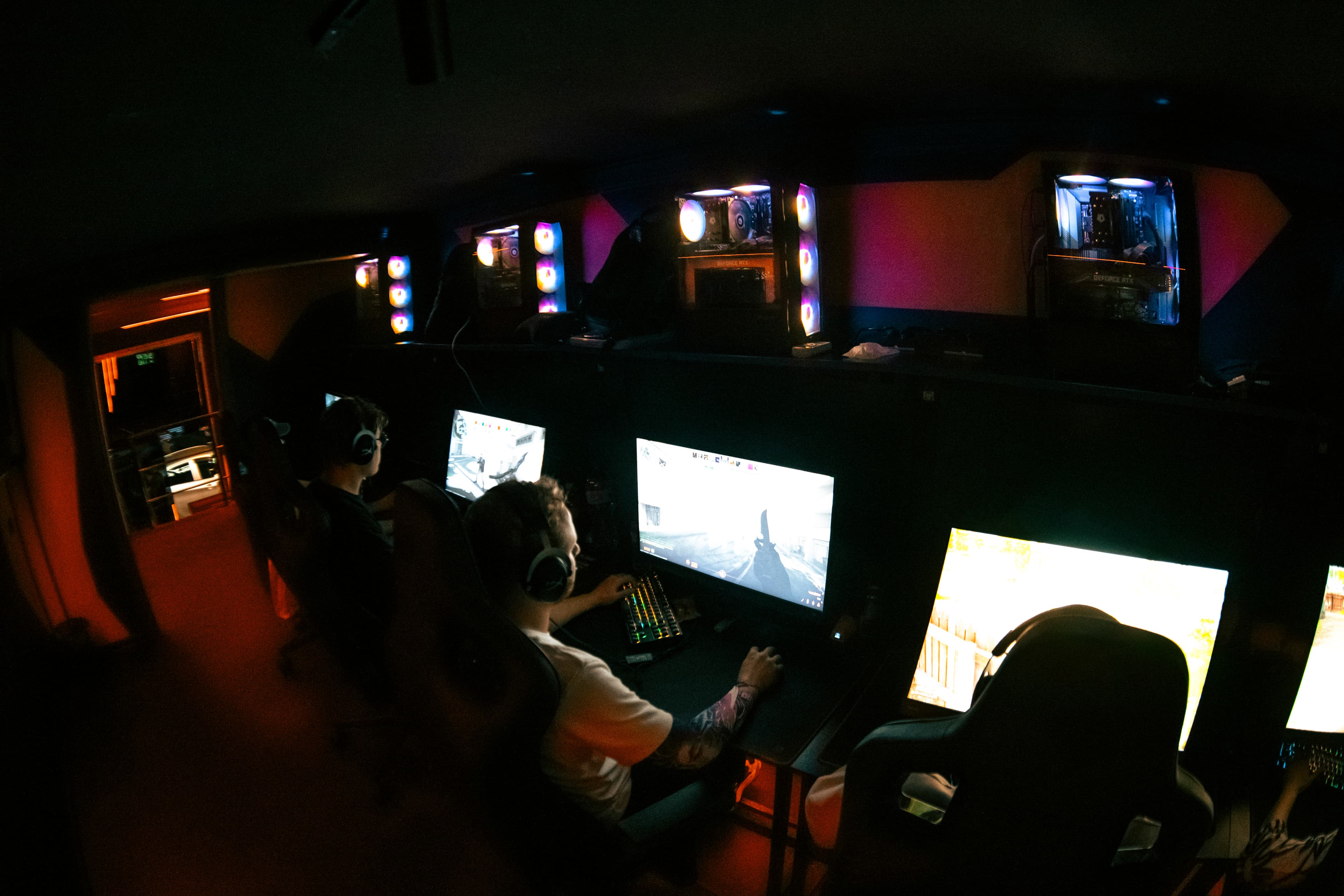 VIP gaming zone with private booths at Mercury Cyber Club Batumi